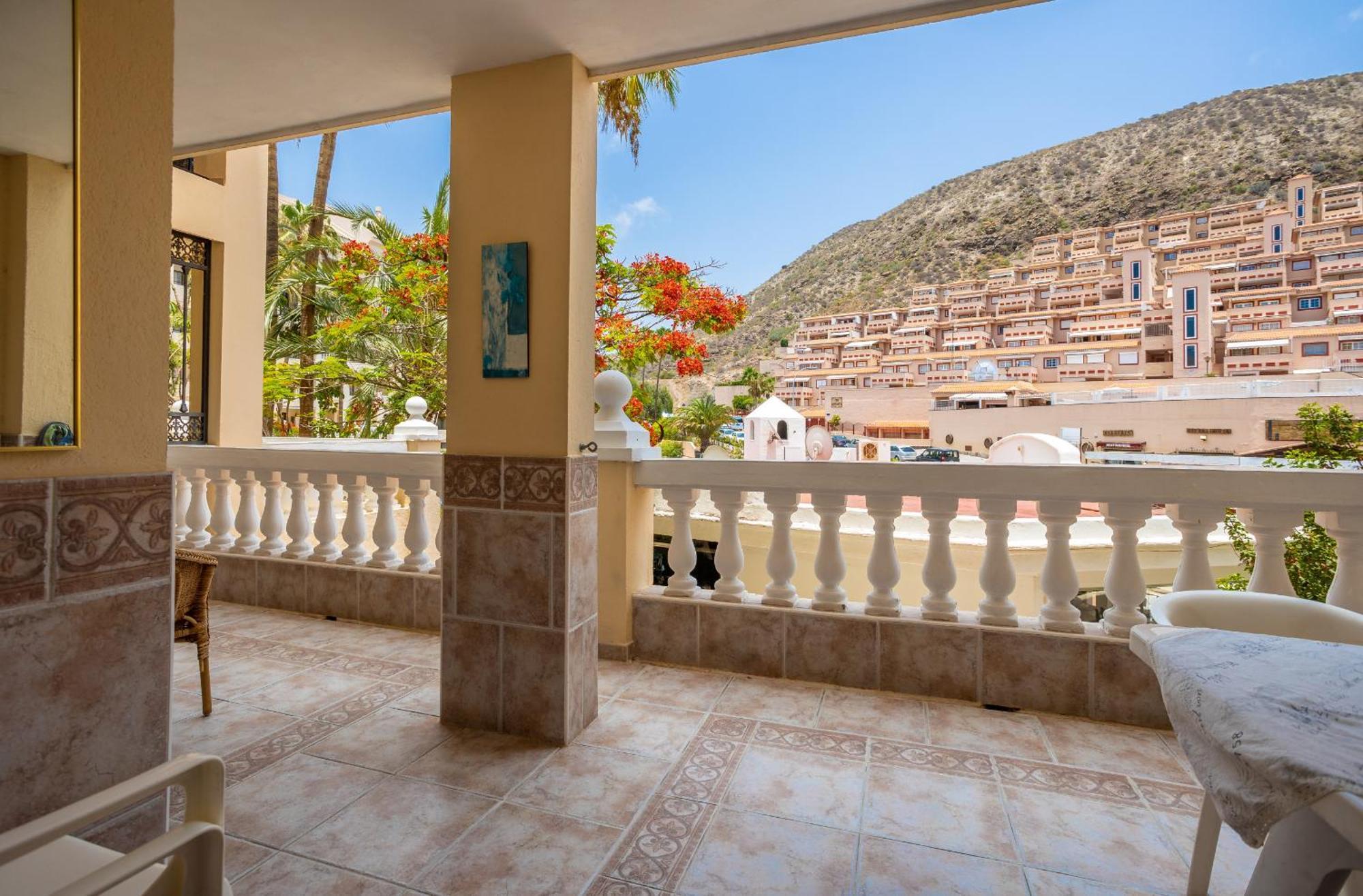 Castle Harbour Melanie'S Apartment By Lovetenerife Los Cristianos  Esterno foto